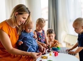 Medewerkers kinderopvang vinden meer loon belangrijker dan werkdrukMedewerkers kinderopvang vinden meer loon belangrijker dan verlagen werkdruk 